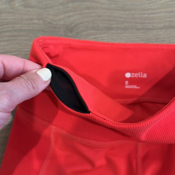 ZELLA Red Ribbed Waist Mid Rise Cropped Active Workout Gym Leggings Size Small - Picture 8 of 9